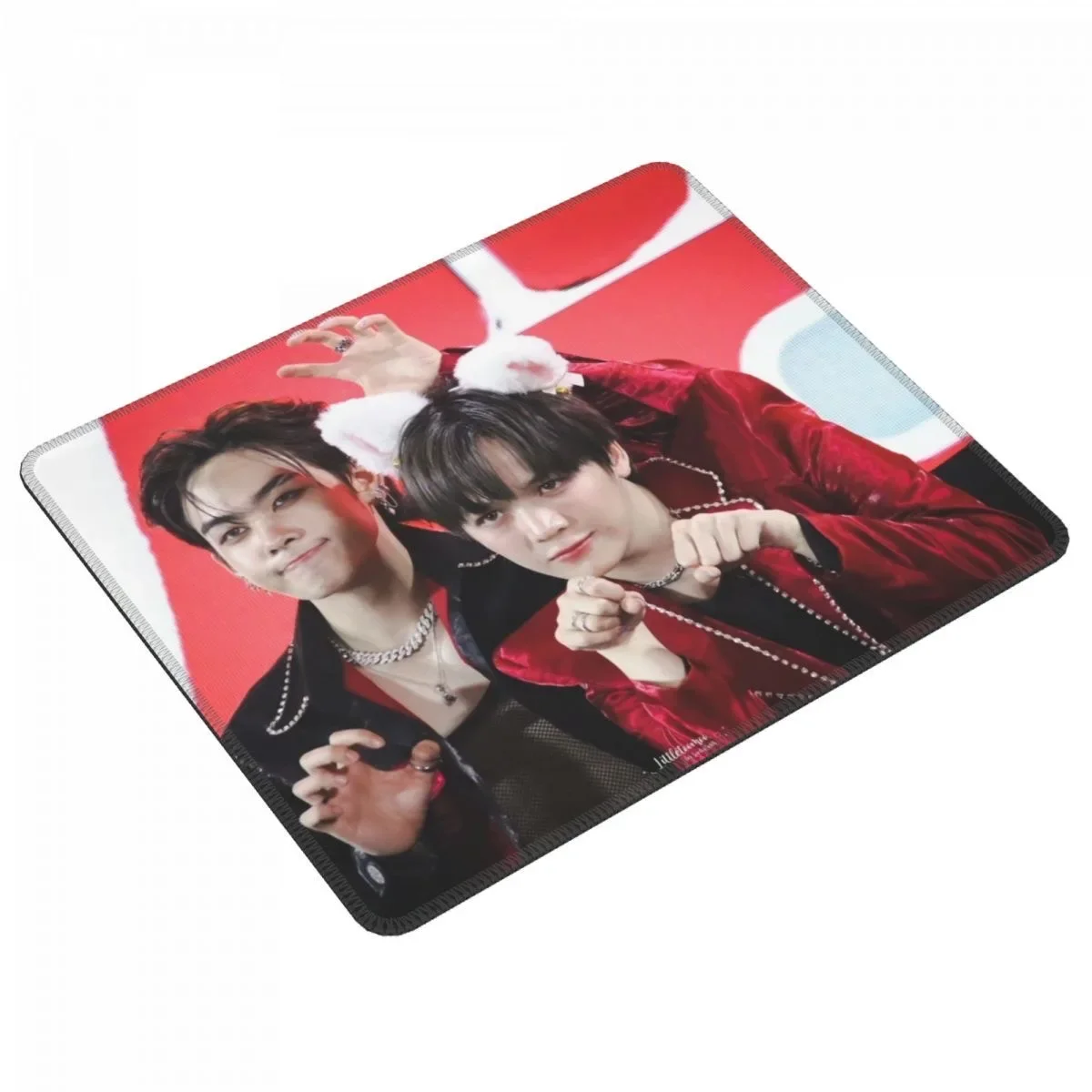 Santaearth Magazine Cover HD P - Rubber Mat Desk 리뷰 및 가격
