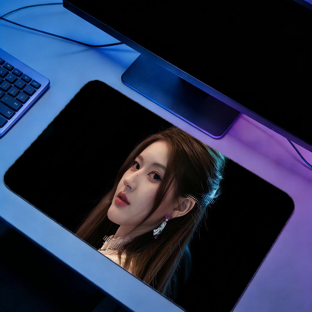 Idol ZZhao Lusi Gaming Mouse P - Desk Setup Pc And Laptop 리뷰 및 가격