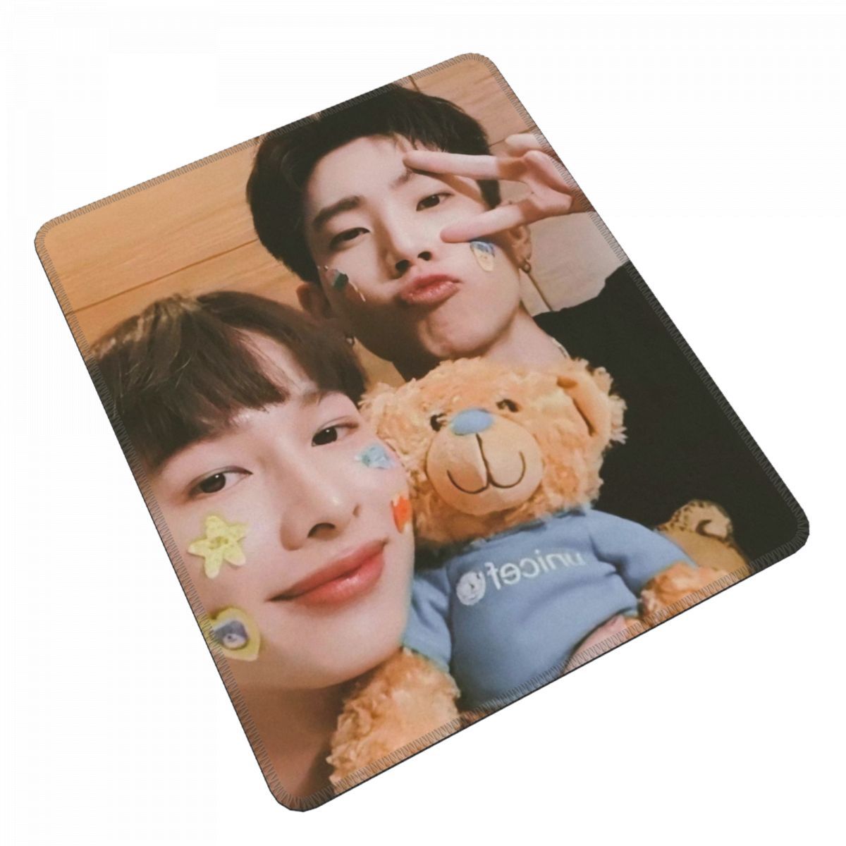 Offgun Magazine Cover Poster C - Rubber Mat Desk 리뷰 및 가격