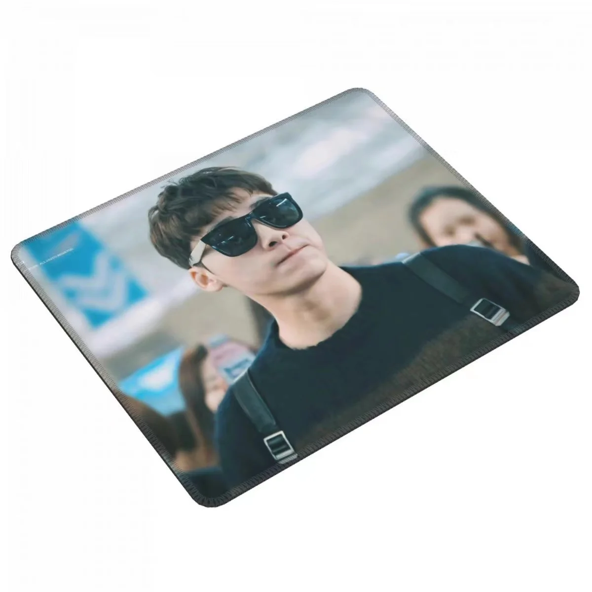 Li Yifeng HD Poster Computer R - Rubber Mat Desk 리뷰 및 가격