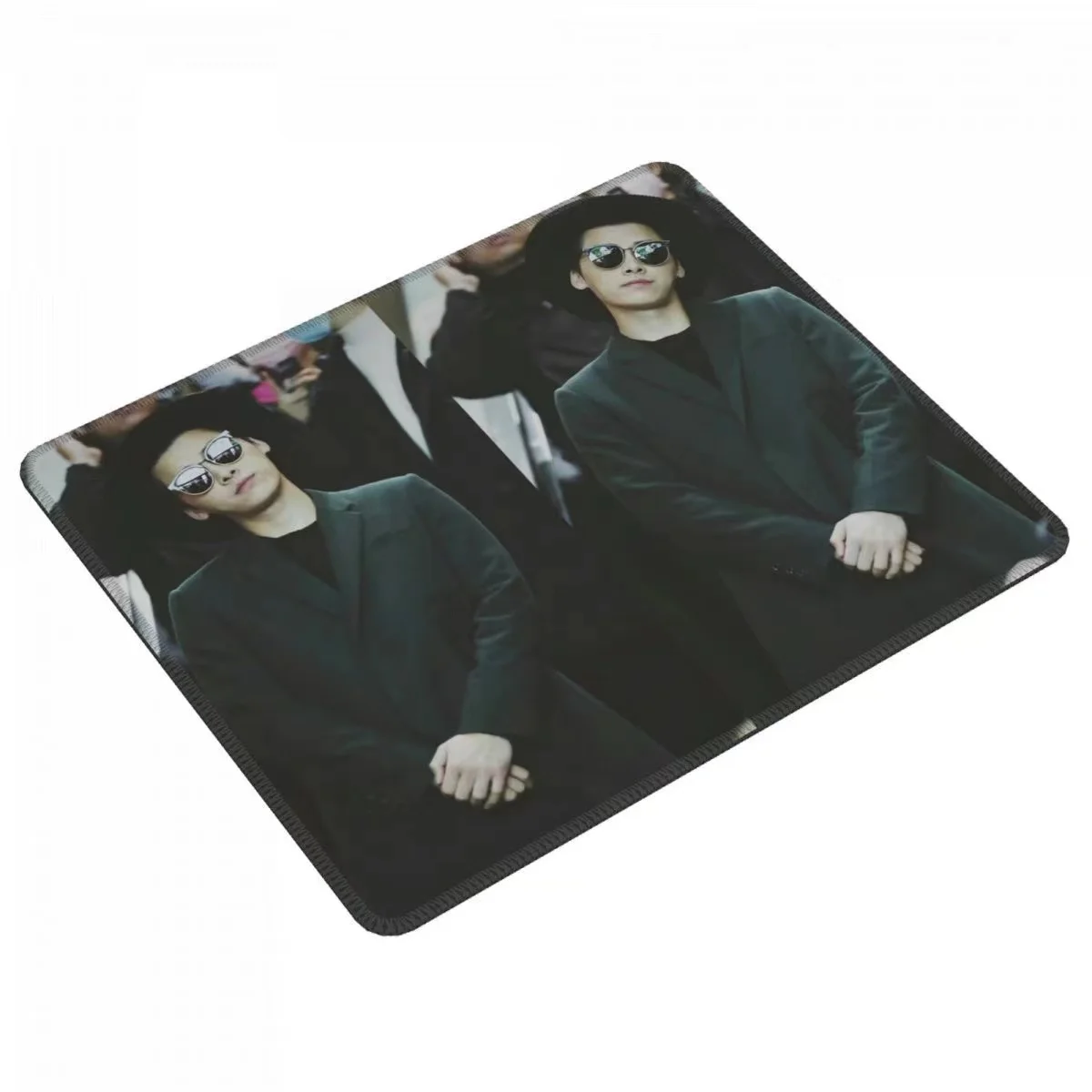 Li Yifeng HD Poster Computer R - Rubber Mat Desk 리뷰 및 가격